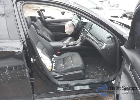 2018 Honda Accord Sport 2.0T z USA, uszkodzony, nr VIN 1HGCV2F32JA051721